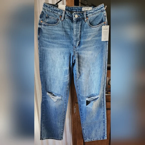 New! |BLANKNYC | Howard Distressed |organic cotton Jean - Picture 5 of 6